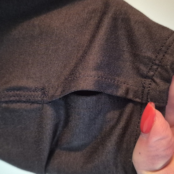 NWT Quince Flowknit Breeze Long Sleeve Top Athletic Performance Thumbhole Black - Picture 7 of 10